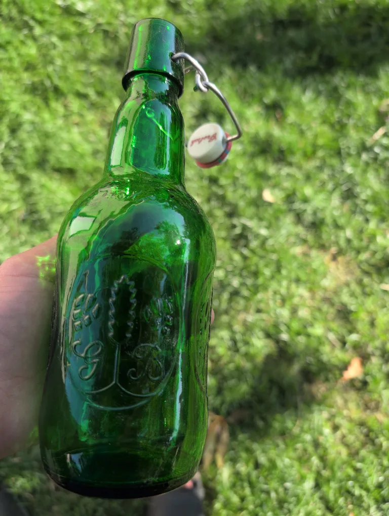 Green Glass Bottle with Stopper image indicator(4)