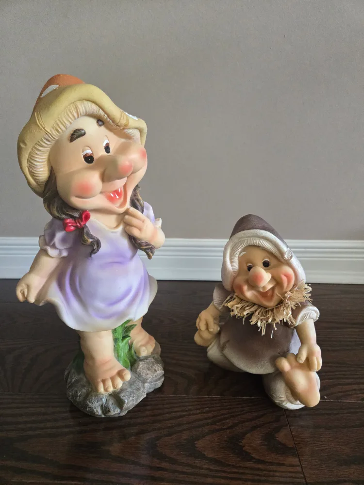 Set of Two Garden Gnomes image indicator(2)