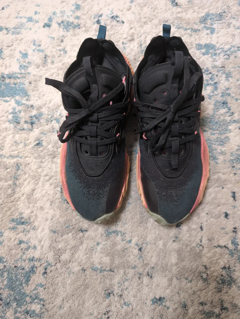 Adidas Trae Young 2.0 Basketball Shoes image indicator(4)