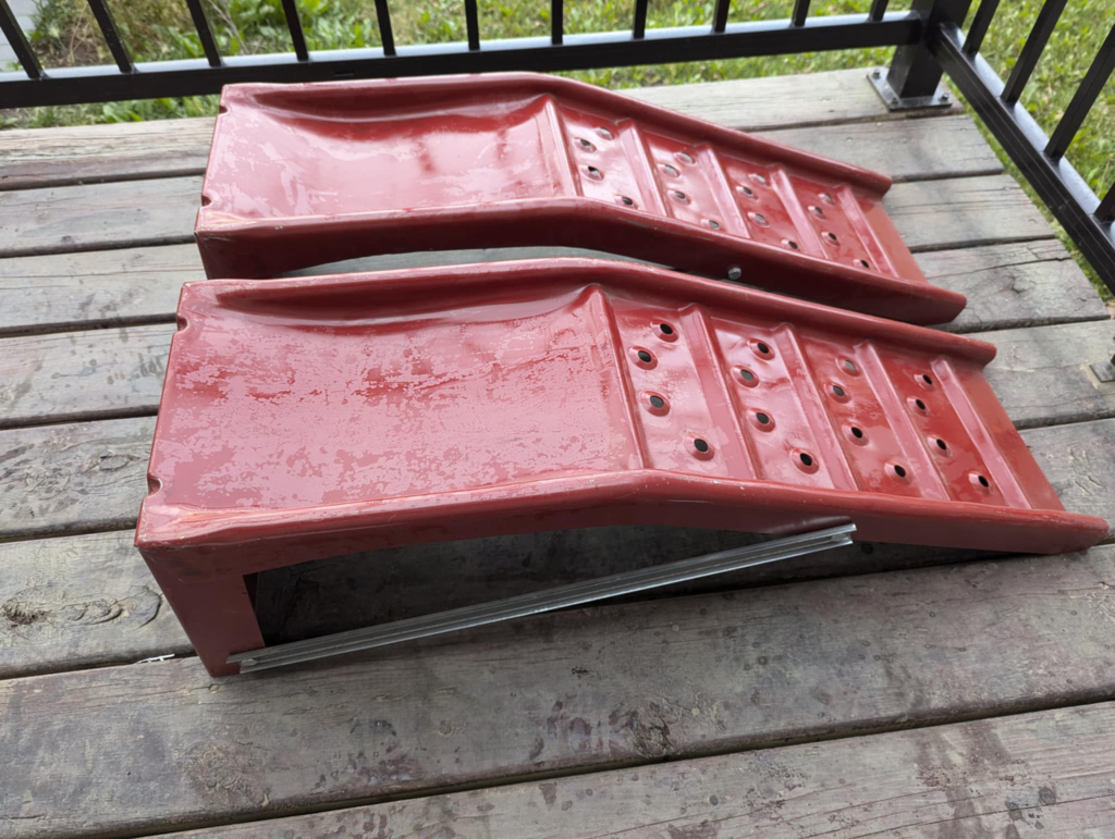 Pair of Red Ramps - photo 2