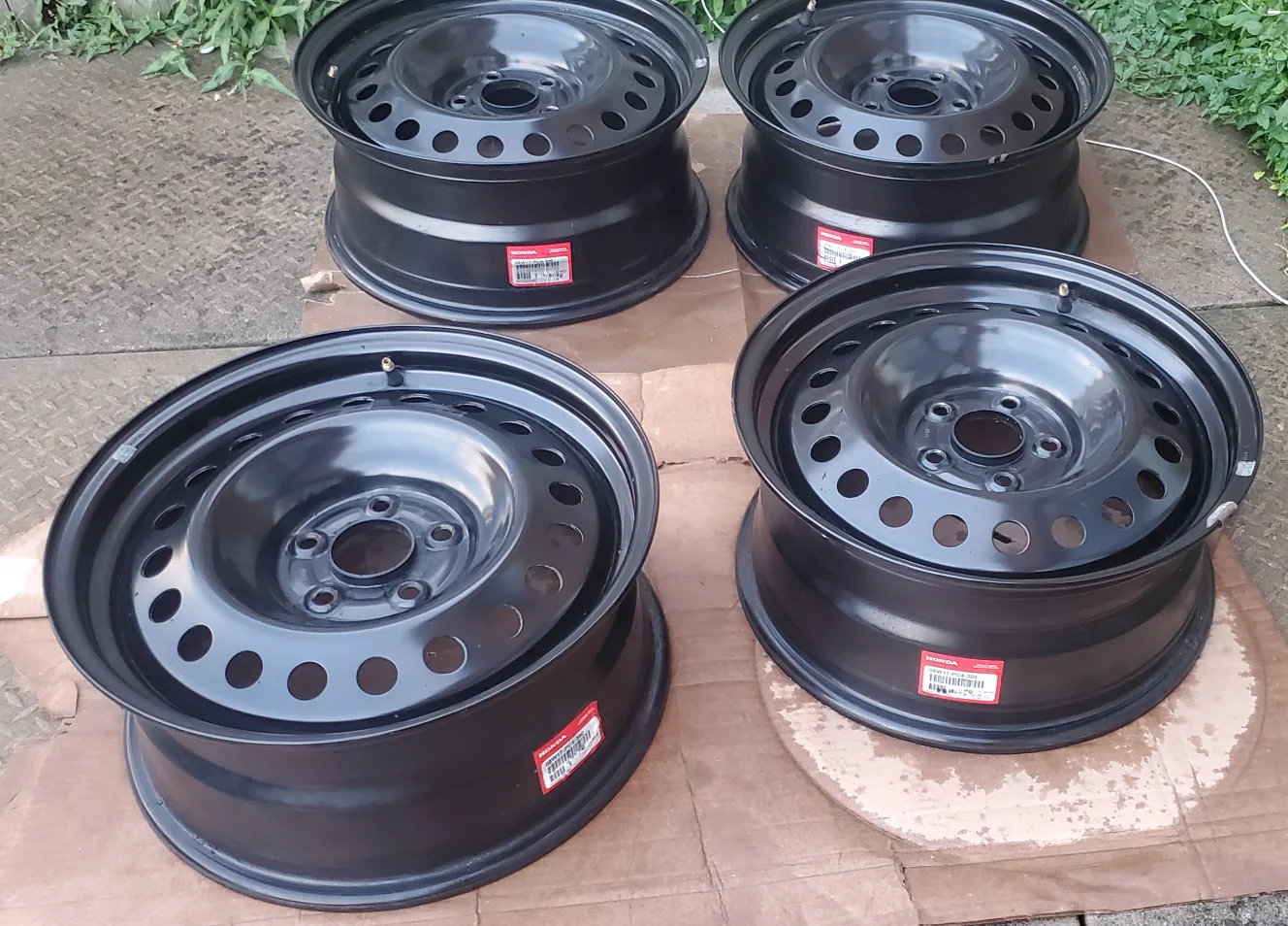 17 inch Honda black Steel Wheels, Set of 4 for CRV thumbnail
