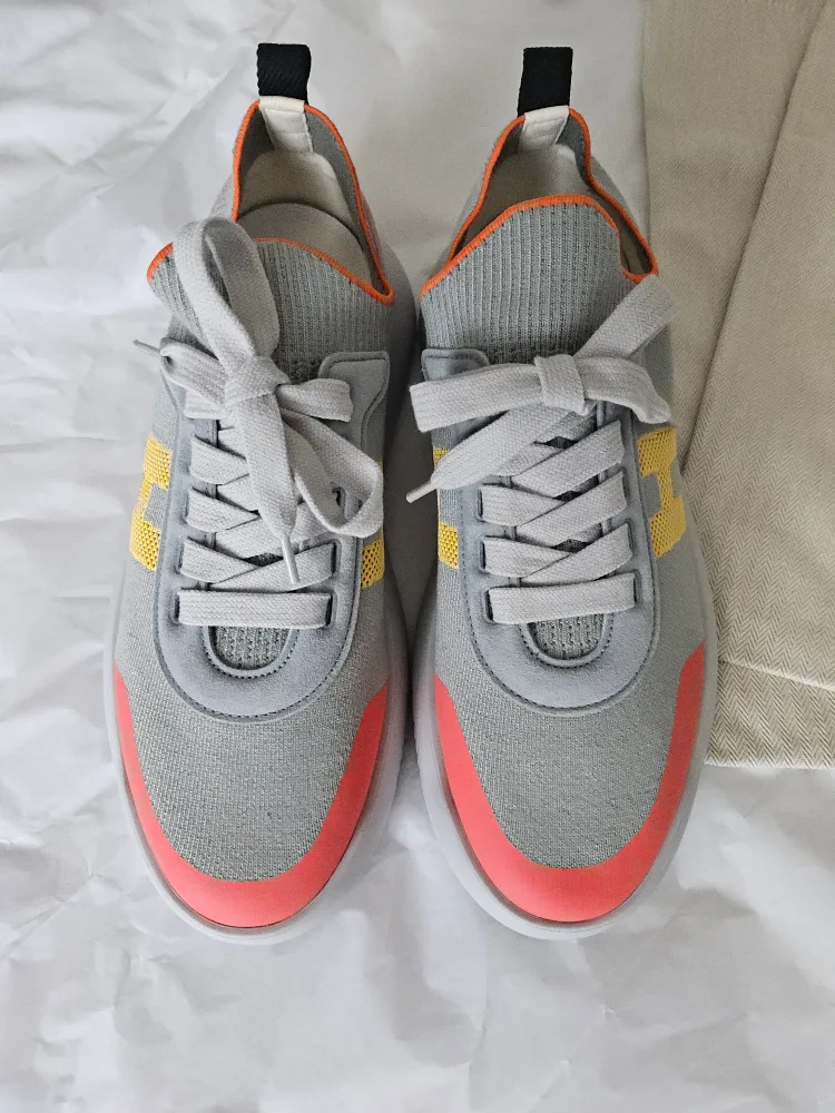 Hermès Sneakers Grey & Pink size 39 image indicator(4)
