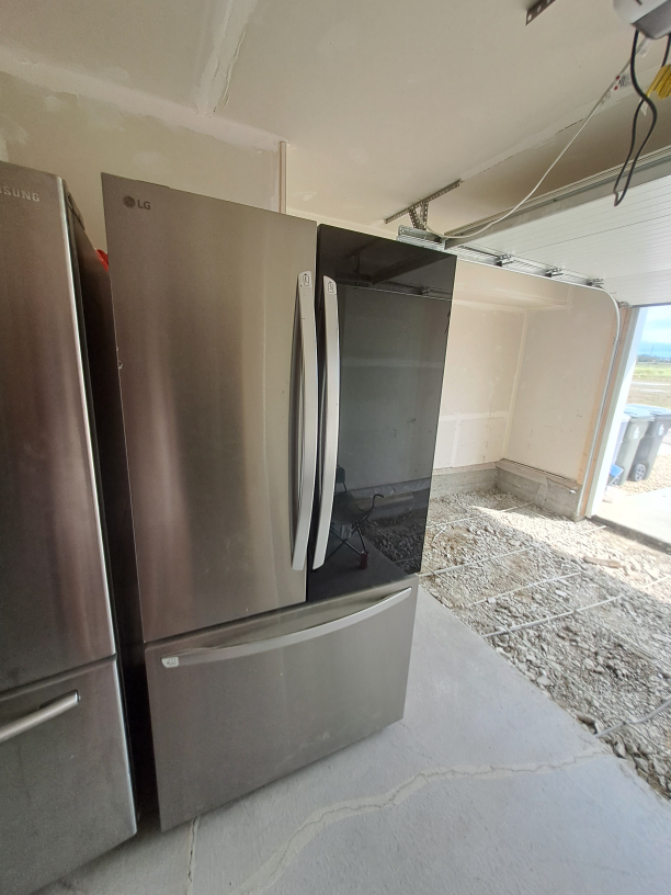 LG Refrigerator - photo 4