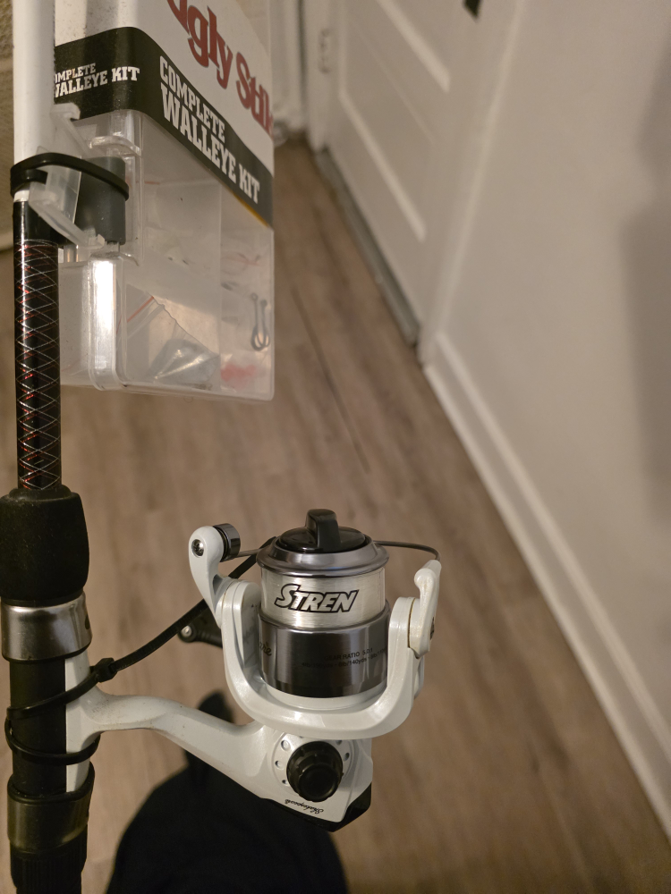 Shakespeare Ugly Stik Walleye Fishing Rod & Reel Combo