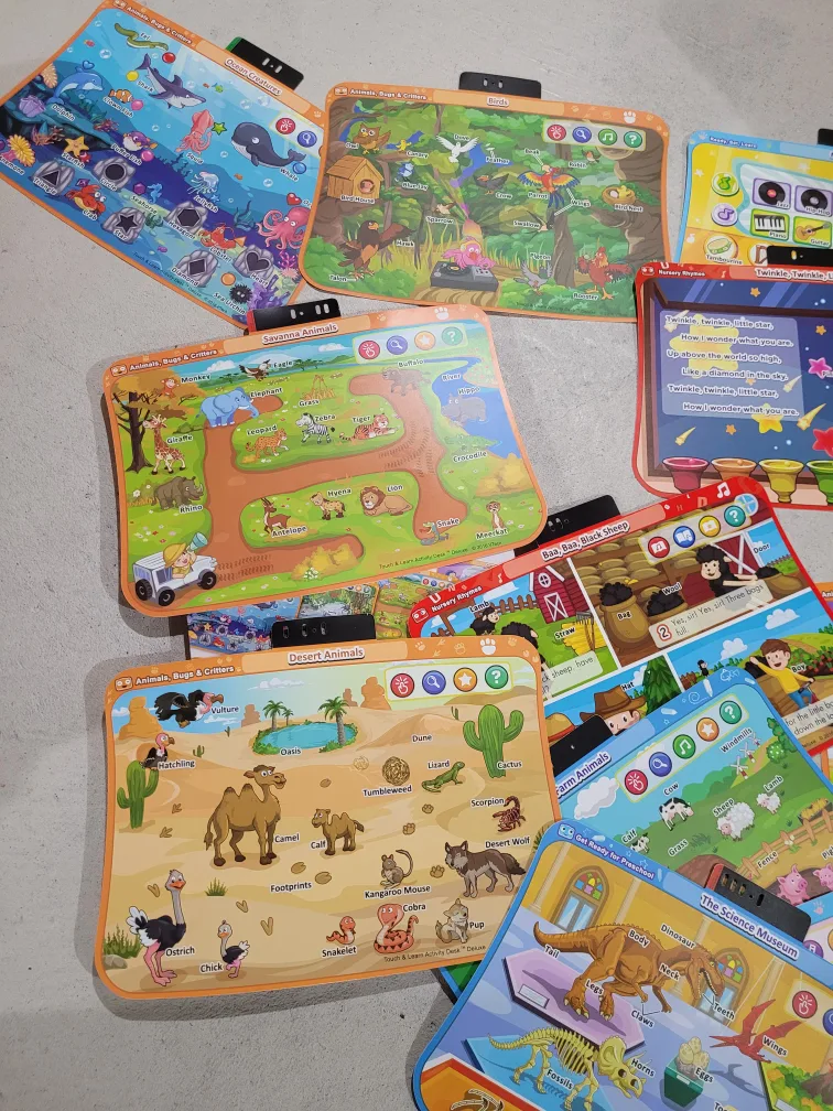 VTech Smart Activity Desk with Stool image indicator(3)