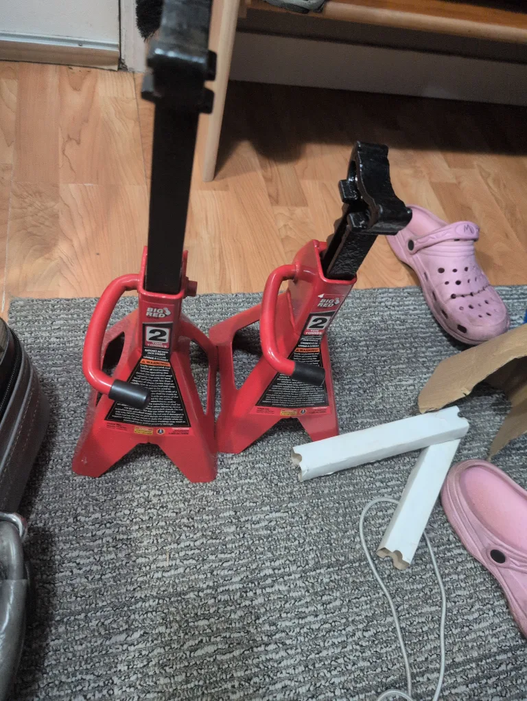 Big Red 2-Ton Jack Stands - Pair thumbnail
