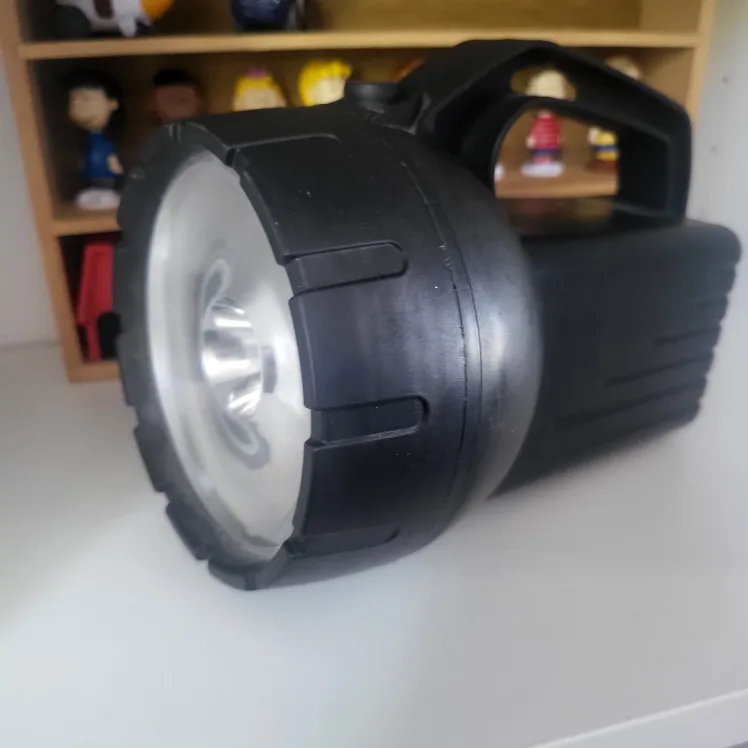 Rayovac 6V General Purpose Battery Flashlight thumbnail