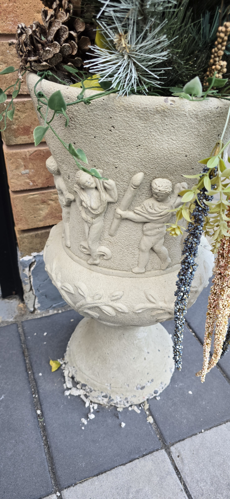 Antique Style Garden Urn