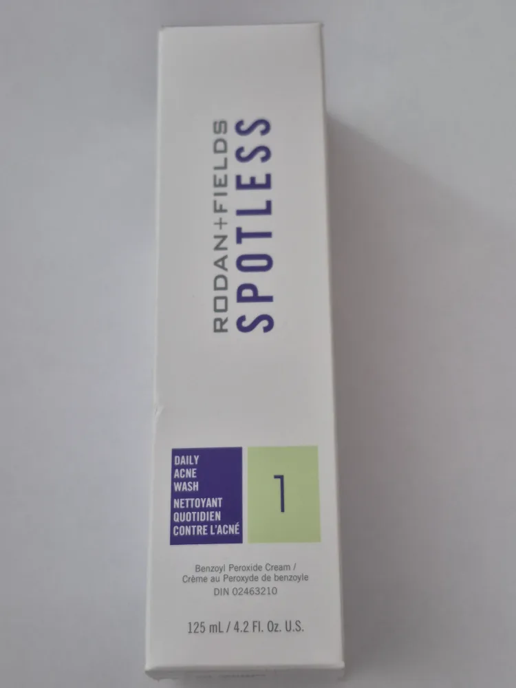 Rodan + Fields Spotless Daily Acne Wash 125ml thumbnail