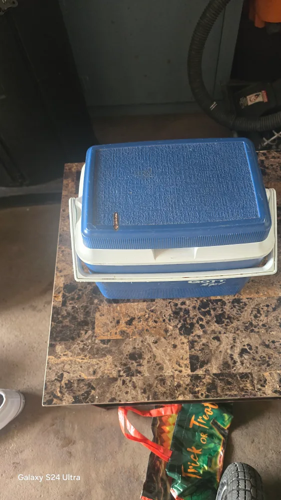 Iglloo Cooler - Blue image indicator(2)