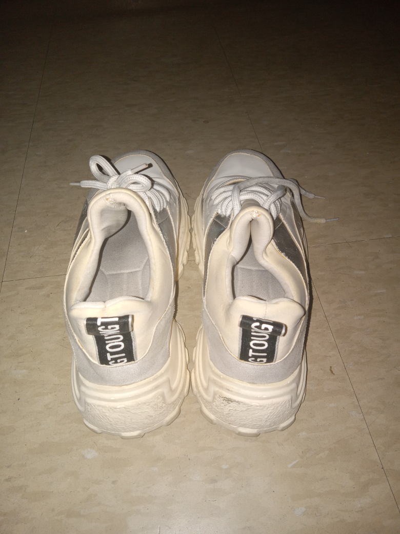 Two sneakers sizes 7.5 and 9 - photo 4