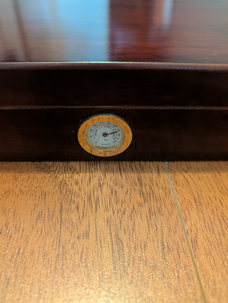 Wooden Humidor Box - photo 3