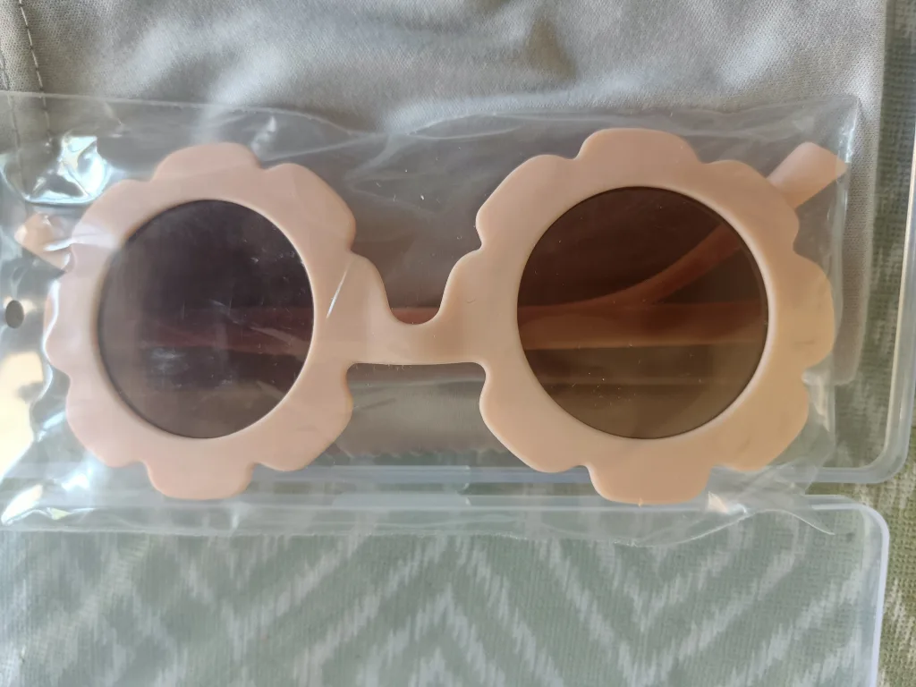 Kids Flower Sunglasses - New image indicator(4)