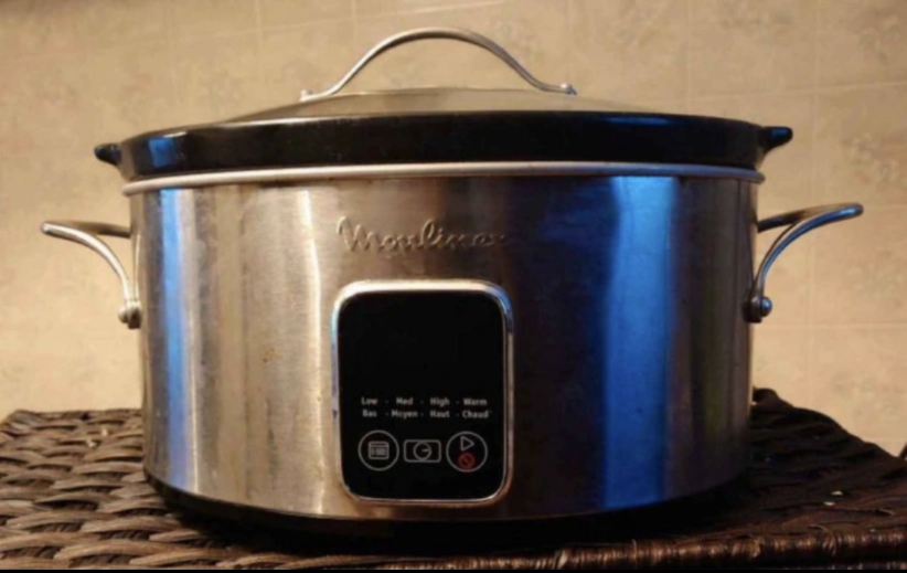 Westinghouse Slow Cooker- 6qt