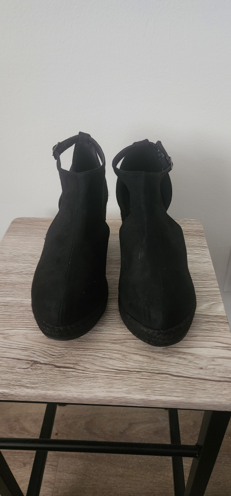 Black Wedge Heel Shoes - Size 40 - photo 3