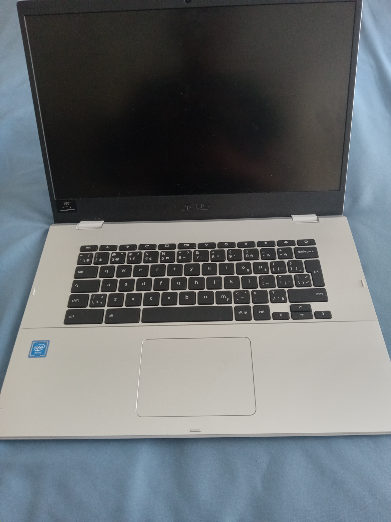 Asus Laptop - photo 2