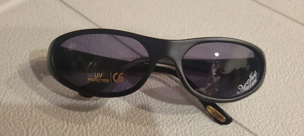 Black Sunglasses thumbnail