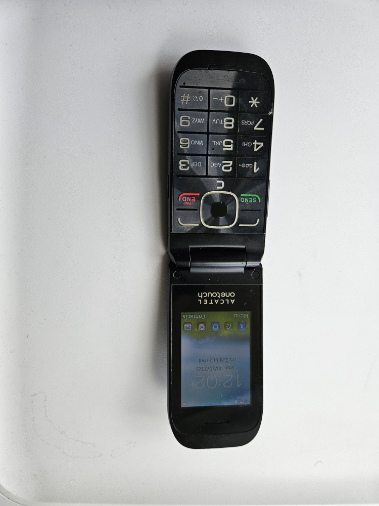 Alcatel OneTouch Retro Flip Phone - photo 5
