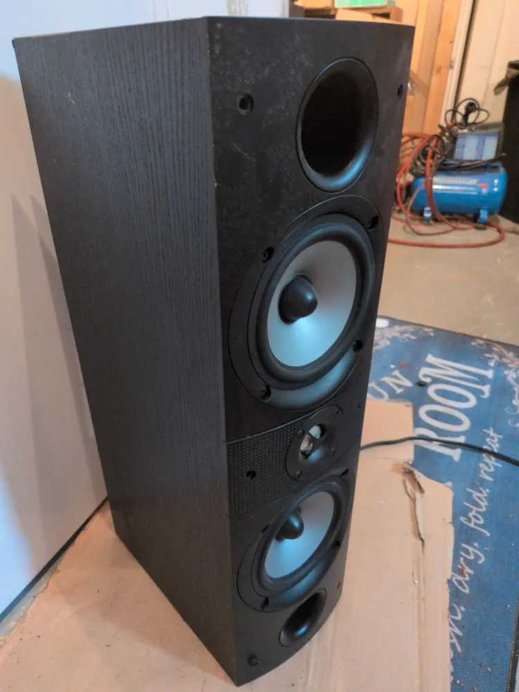 Paradigm Tower Speaker - Black image indicator(3)