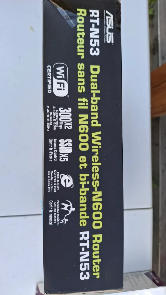 TP-Link 5-Port Gigabit Desktop Switch - New in Box! image indicator(4)