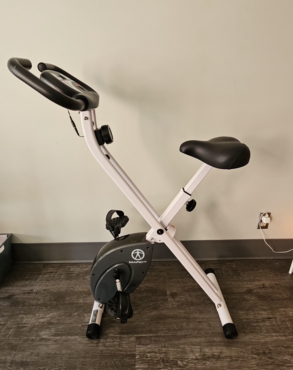 Marcy Foldable Exercise Bike DSC03619
