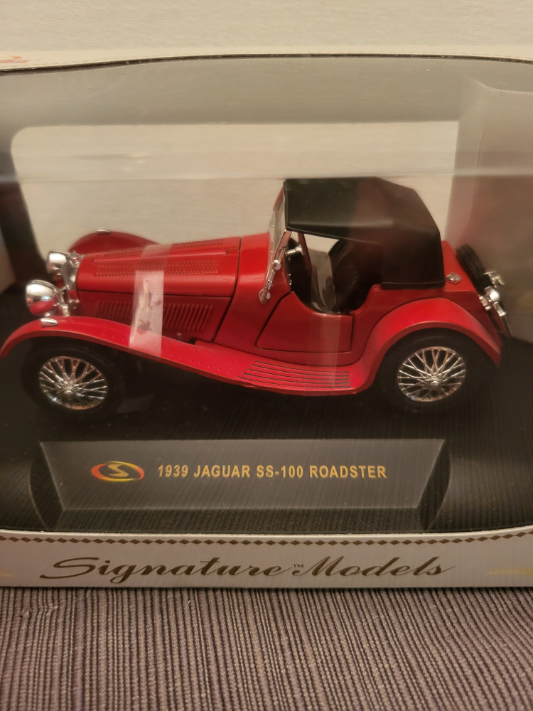 1939 Jaguar SS-100 Roadster Signature Model - photo 2