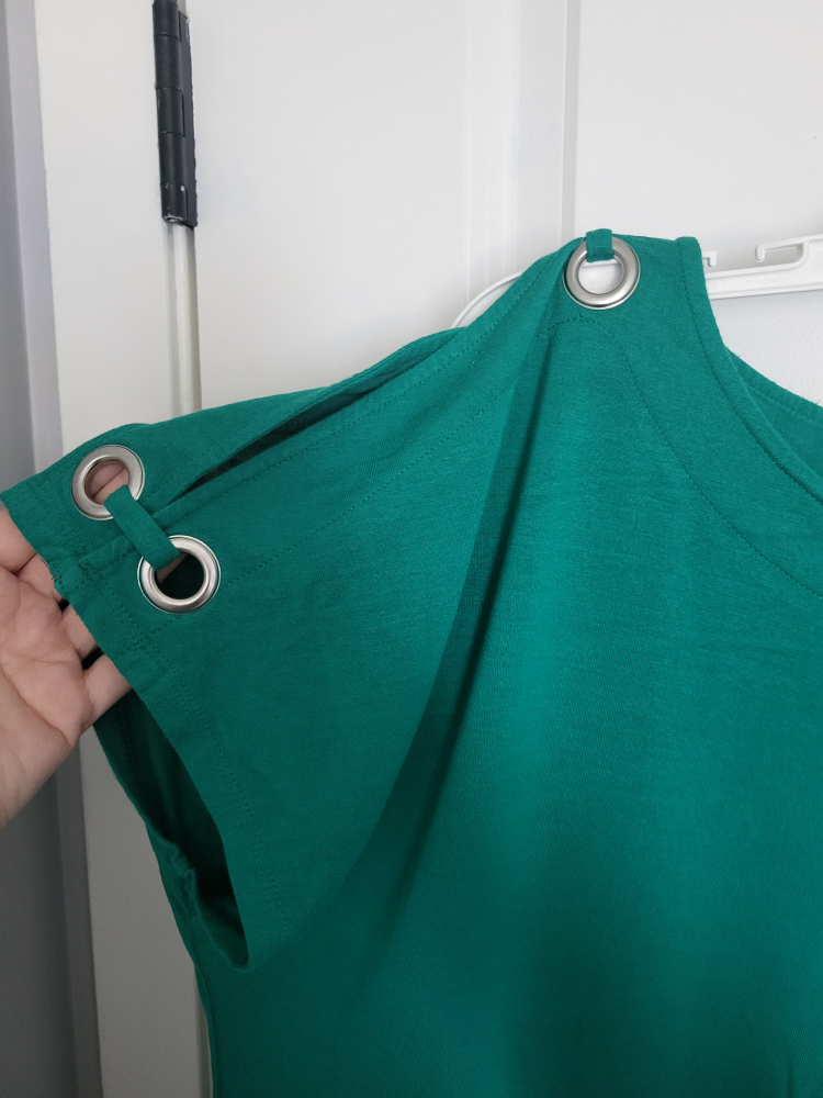 Ricki's blouse size XL