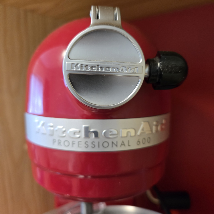 KitchenAid Professional 600 Series Bowl-Lift Stand Mixer - photo 3