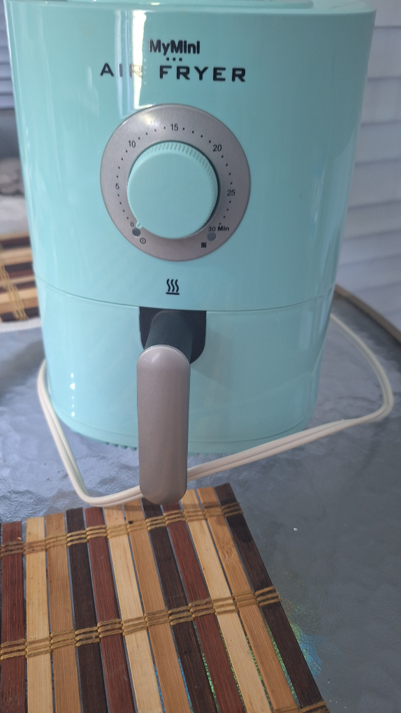 Mini 1 quart nostalgic airfyr pickup And Cash Only - photo 2