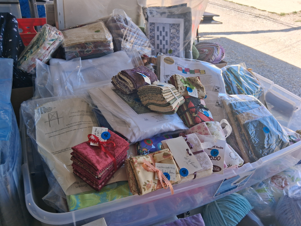 Assorted Fabric Scraps - Quilting, Sewing - photo 3