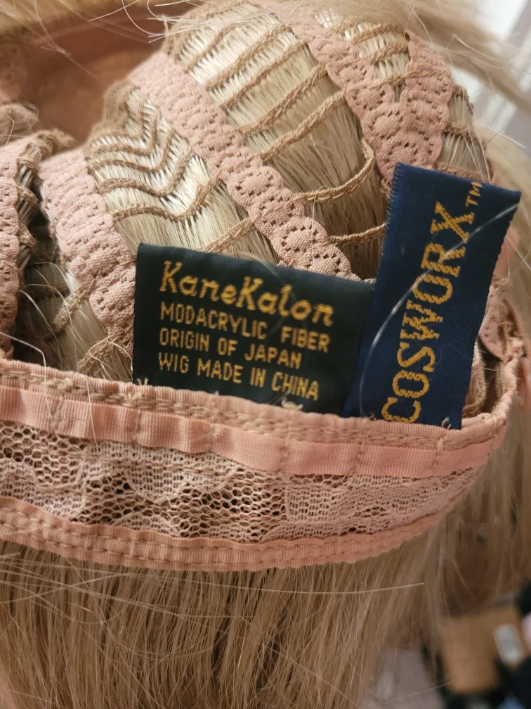 Cosworx Wig - Blonde image indicator(4)