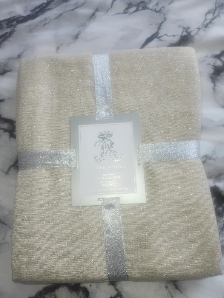 Rachel Ashwell Shabby Chic Tablecloth - NEW thumbnail