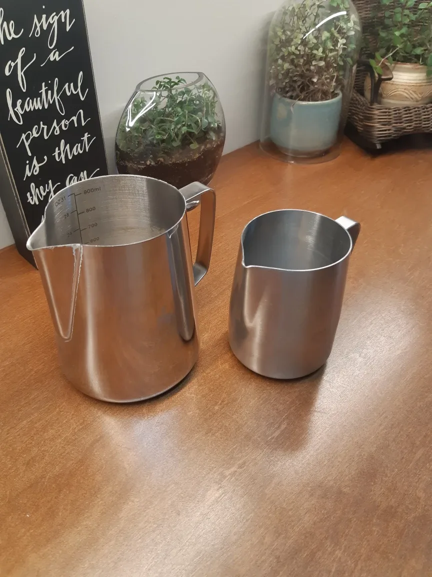 Set of 2 stainless steel frothing pitchers thumbnail