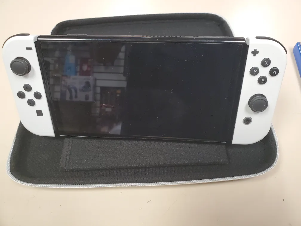 Nintendo Switch OLED White Edition thumbnail