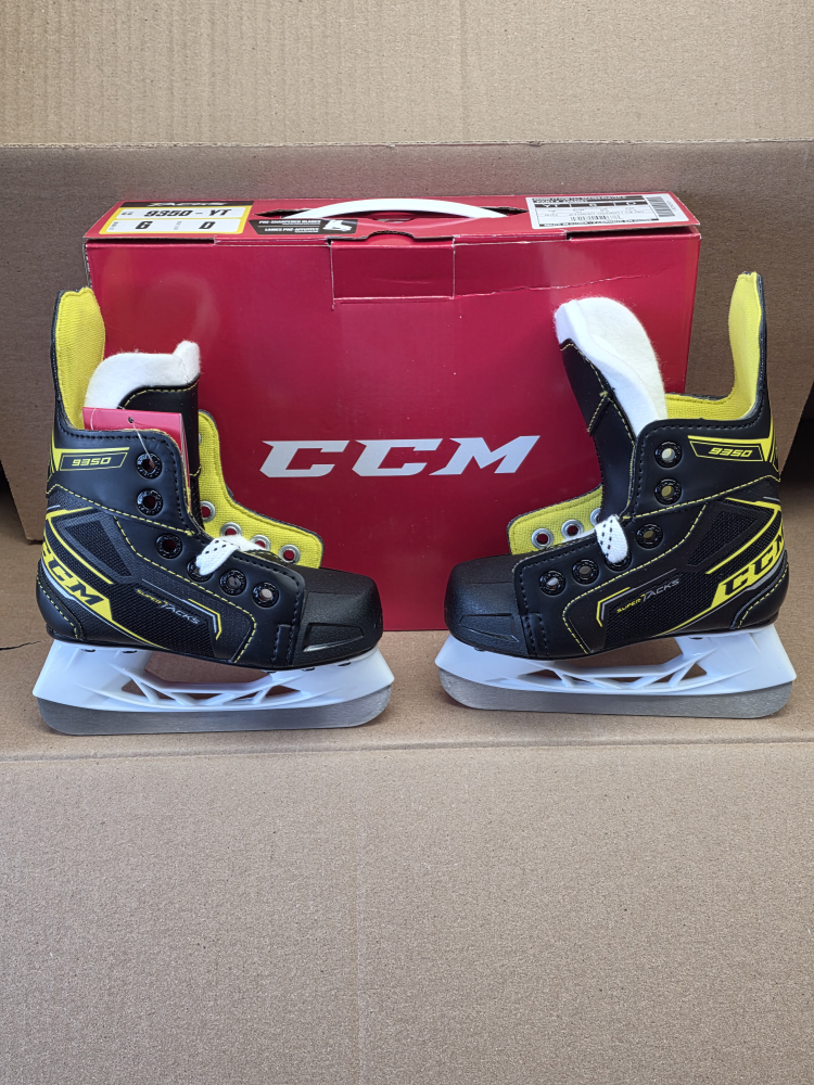 CCM Super Tacks 9350 Youth Ice Skates - Size 6 Brand New!!