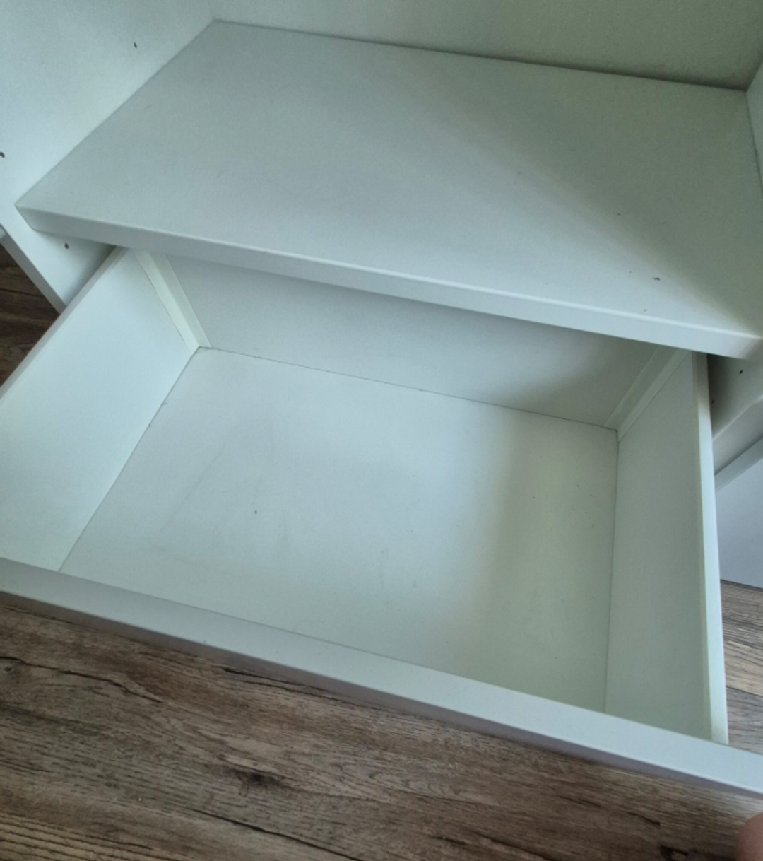 IKEA Bestå White TV Stand - photo 4