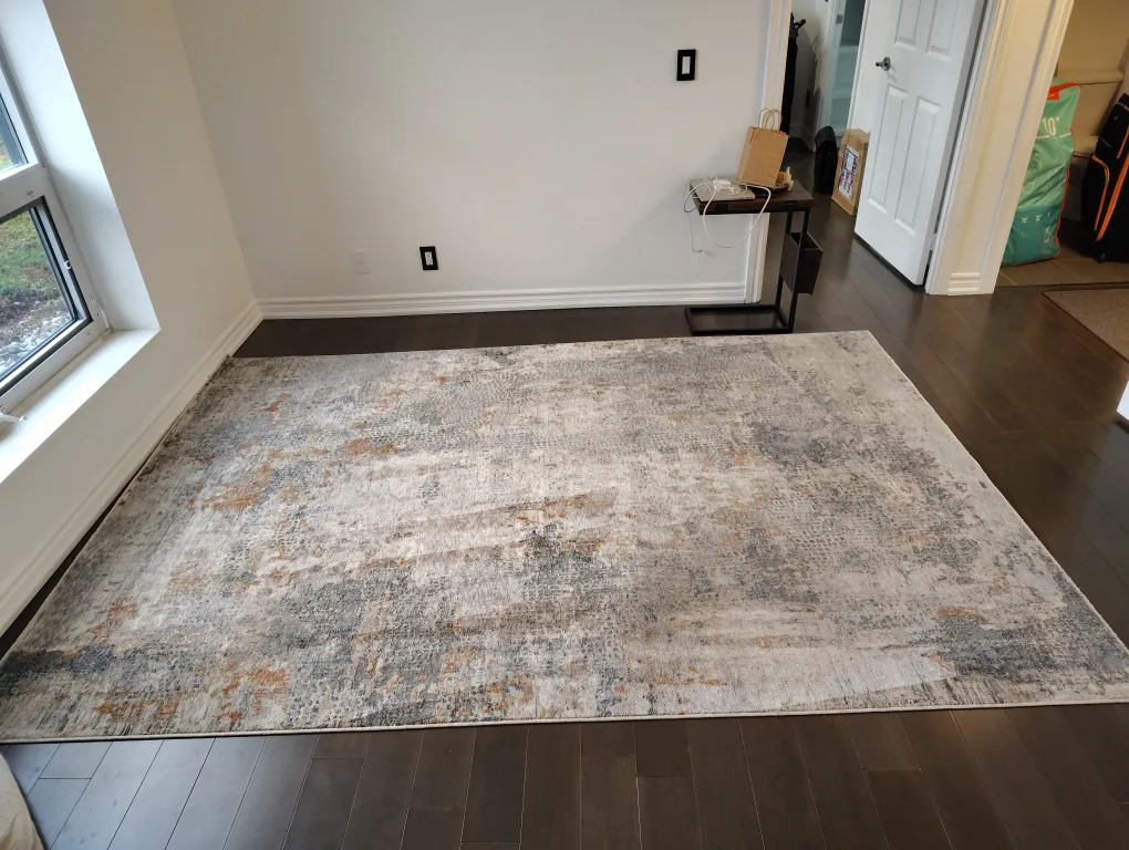 Surya Cardiff Area Rug 6'7" x 9'6" thumbnail