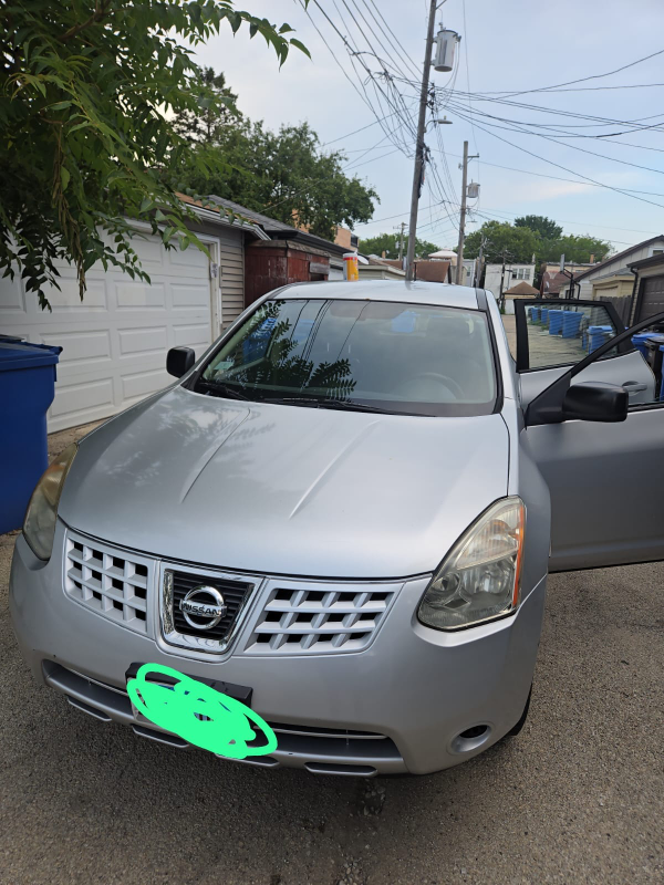 Nissan Rogue Silver SUV - photo 4