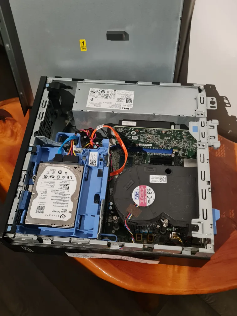 DELL Optiplex 7050 i7-6700, model D113002 image indicator(5)