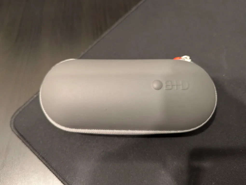 B+D Sunglasses Matte Gunmetal Polarized image indicator(3)