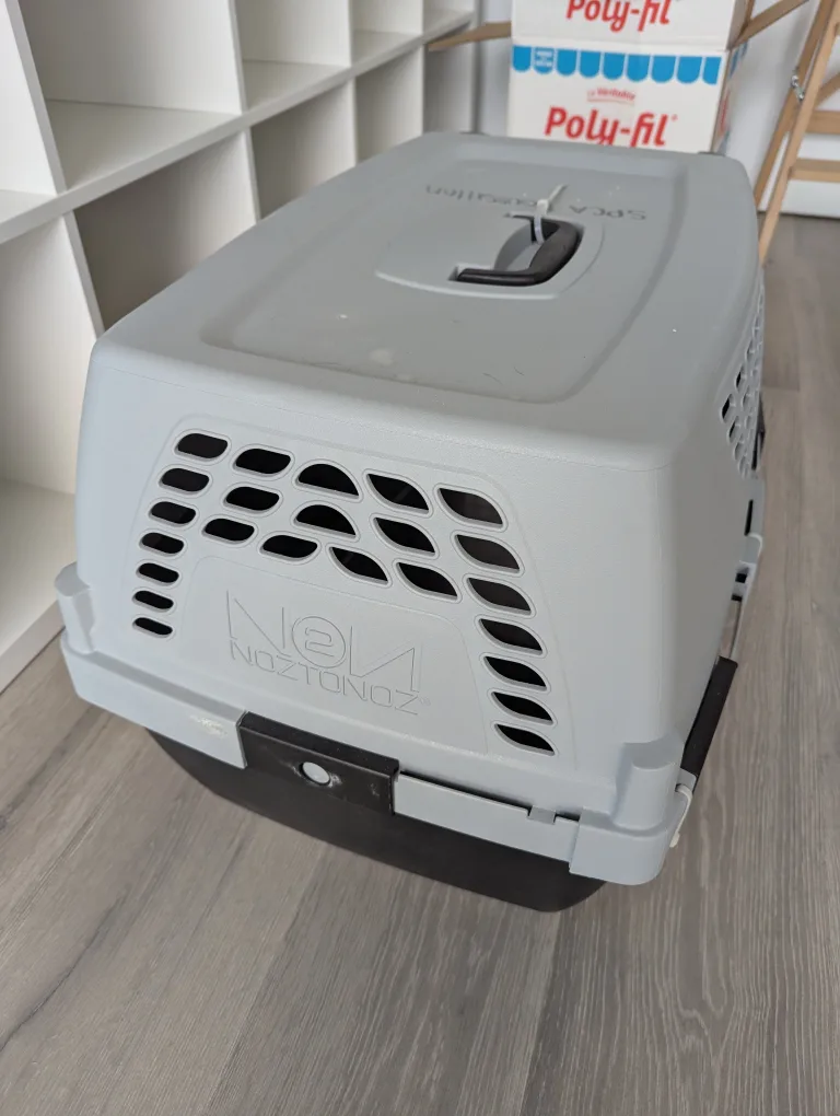 Noztonoz Pet Carrier - Grey image indicator(2)