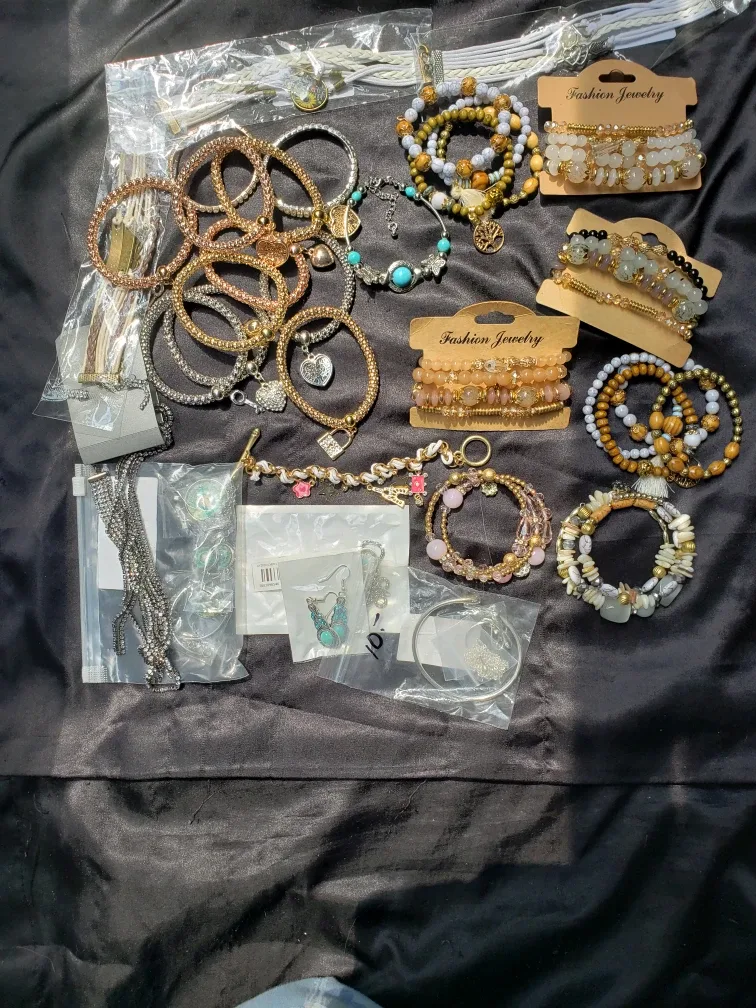 BLING BUNDLES!! image indicator(3)