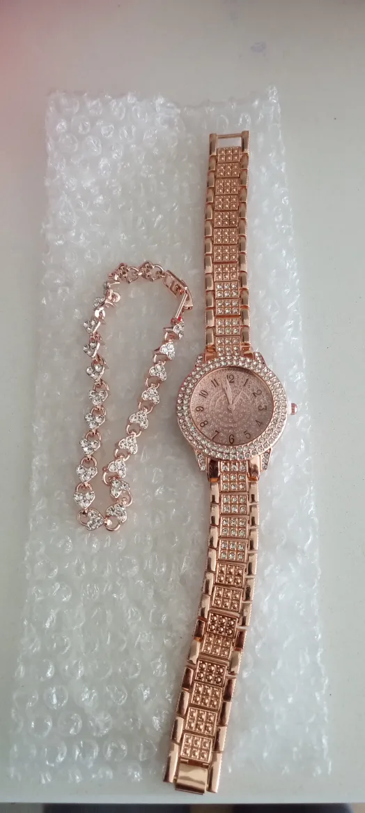 BranchNew Rose Gold Watch & Bracelet a set $25. image indicator(2)