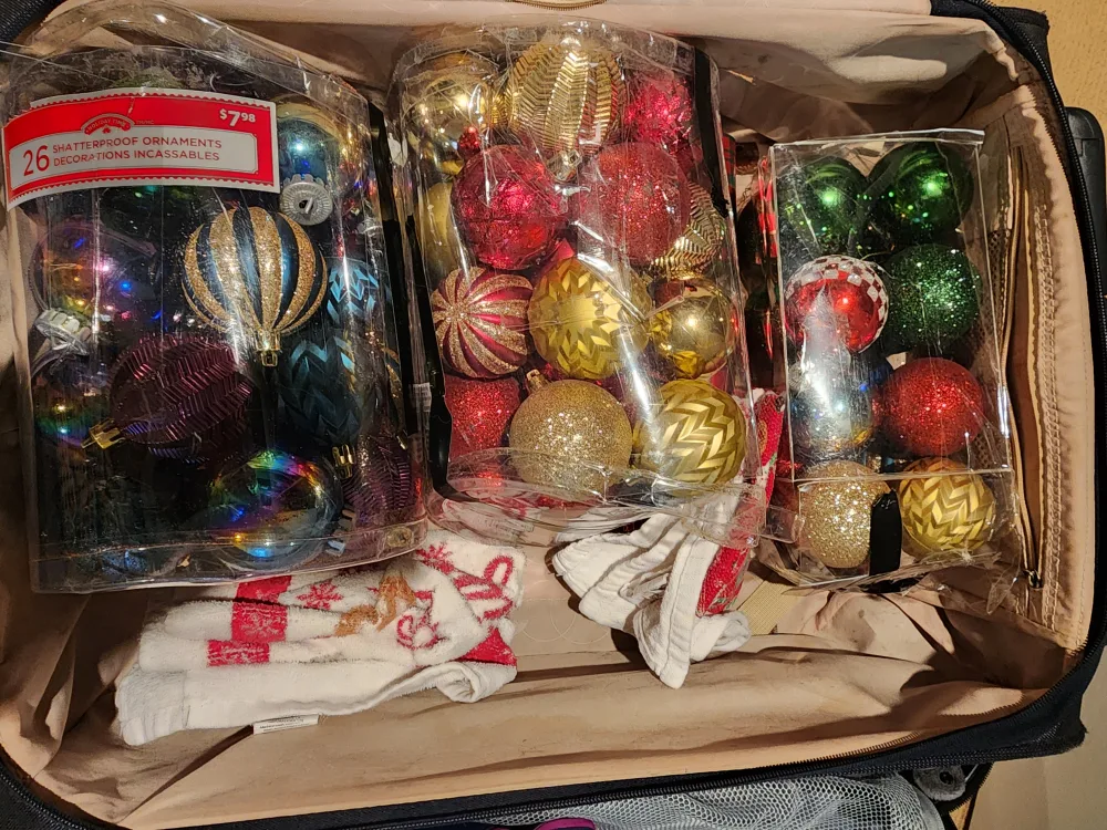 Christmas decor for entire apartment inc 6.5' Christmas Tree image indicator(5)