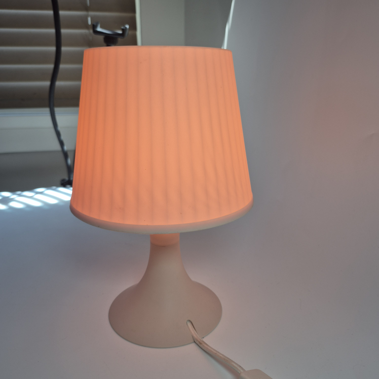 IKEA SKRUV Table Lamp - White