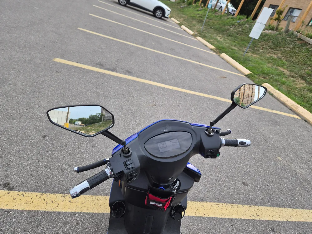 Daymak E-bike.  60v Lithium Ion Battery image indicator(5)