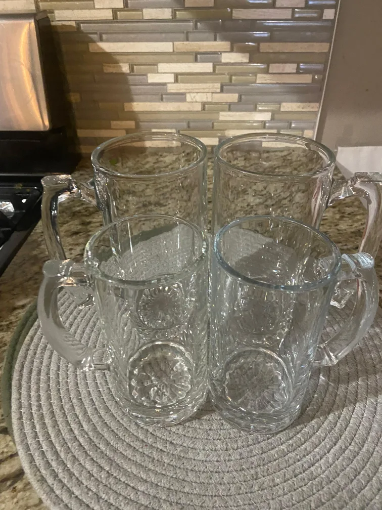Set of 4 Clear Glass Beer Mugs thumbnail
