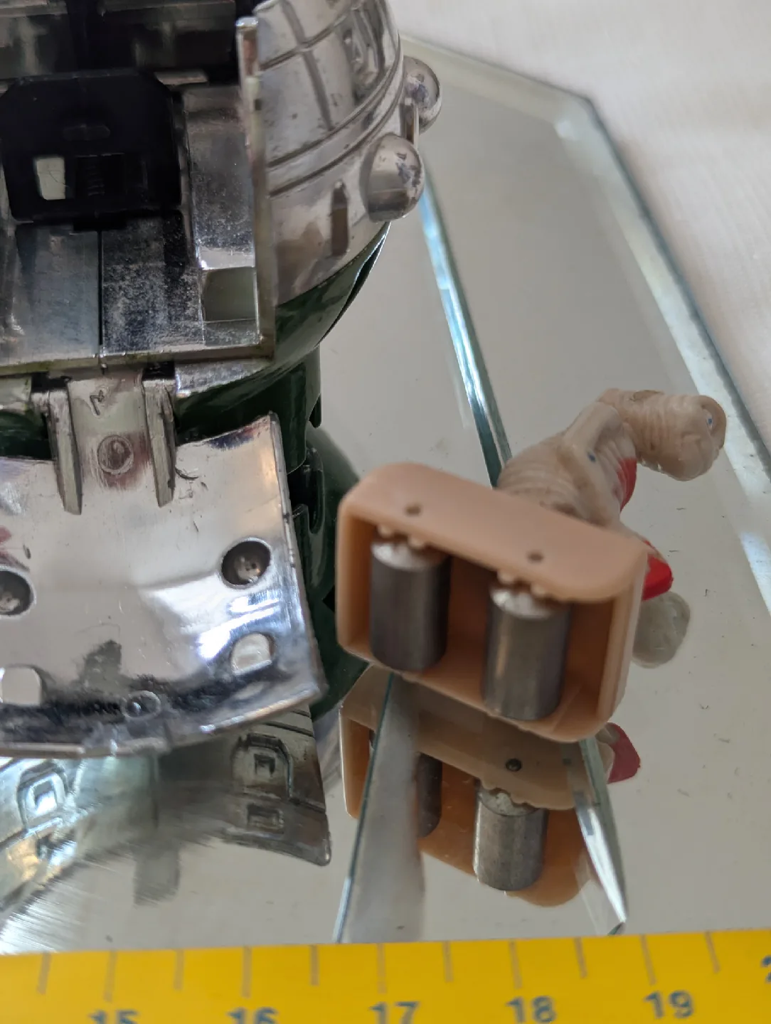 E.T. Extra-Terrestrial Game & Toy ship with ET image indicator(5)