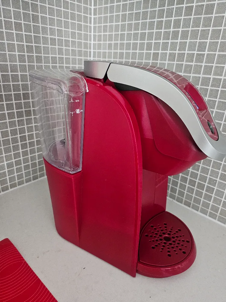 Keurig 2.0 K200 Coffee Maker - Red image indicator(3)