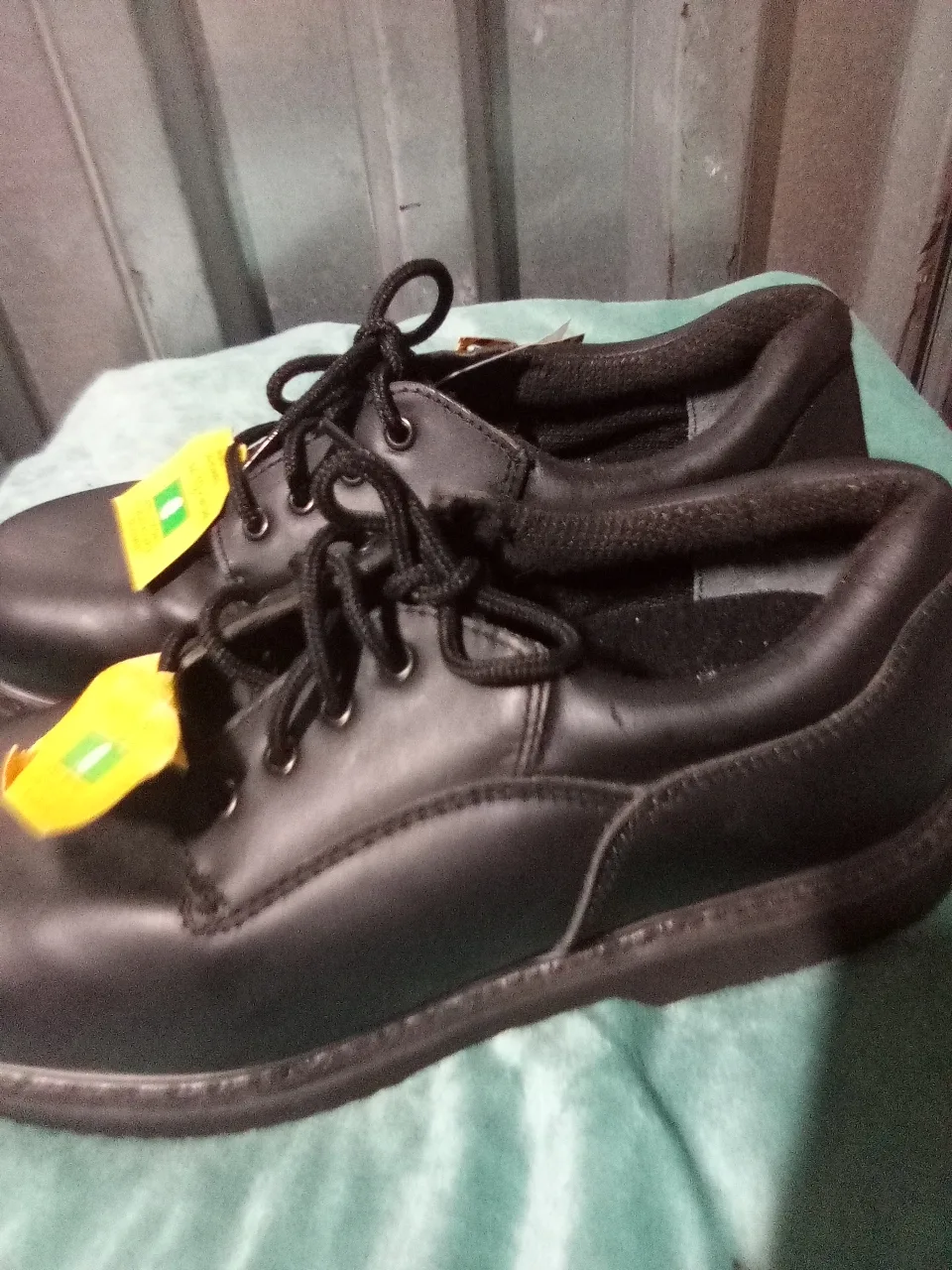 Viper Black Safety Shoes - Size 10 thumbnail